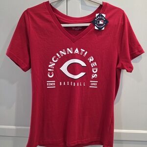 Women's Fitted V Neck T-shirt Cincinnati Reds Sz Large Campus Lifestyle